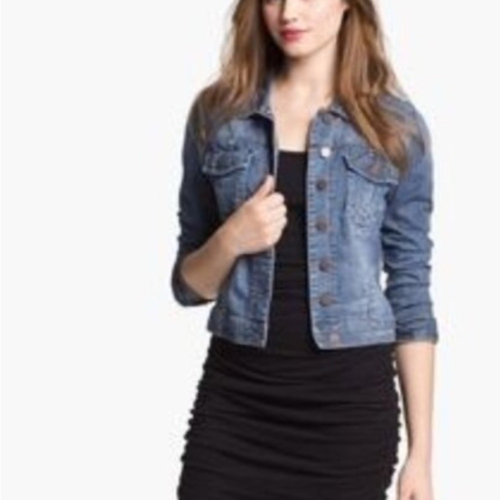 Kut from the Kloth
Distressed Blue Denim Jacket